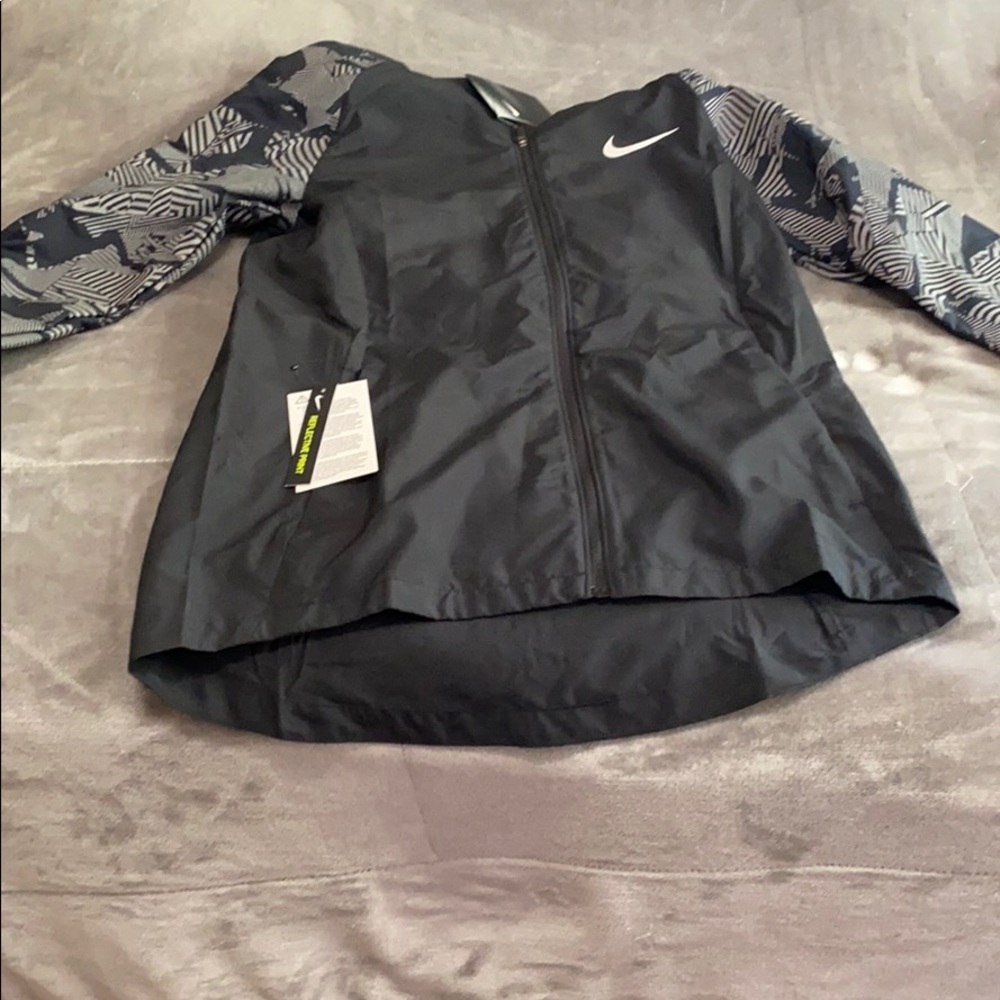 Nike Windbreaker Black and Gray- S